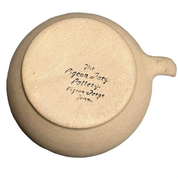 Vintage Pigeon Forge Pottery Dogwood Pitcher Yellow Interior - Picture 5 of 8